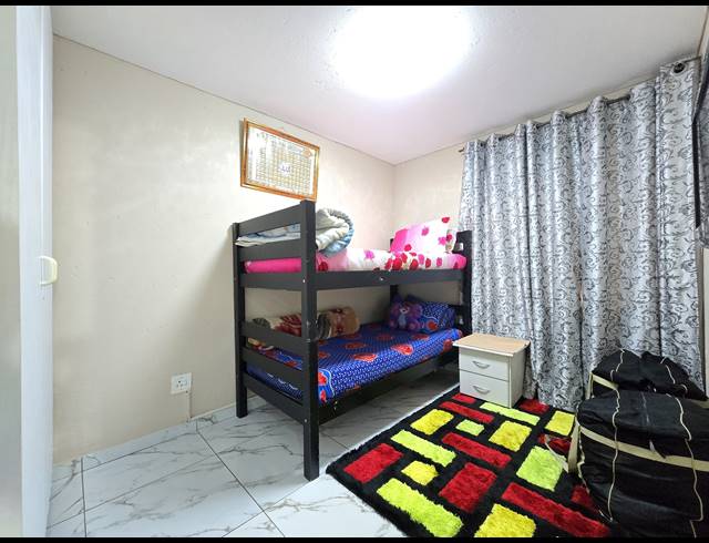 2 BEDROOM TOWNHOUSE FOR SALE IN RIDGEWAY